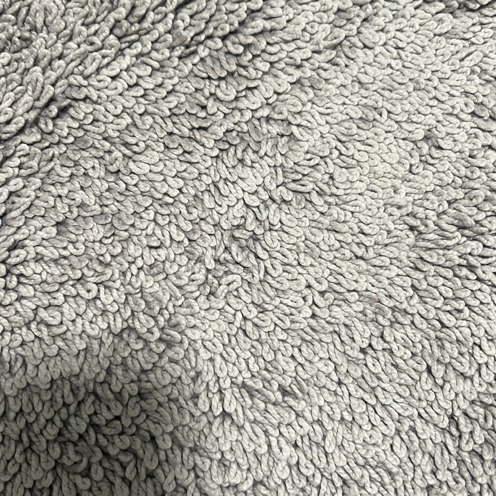 Throw Rug - Picture 2 of 3